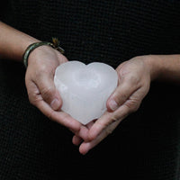 Candelabro_de_Selenita_forma_corazon_2