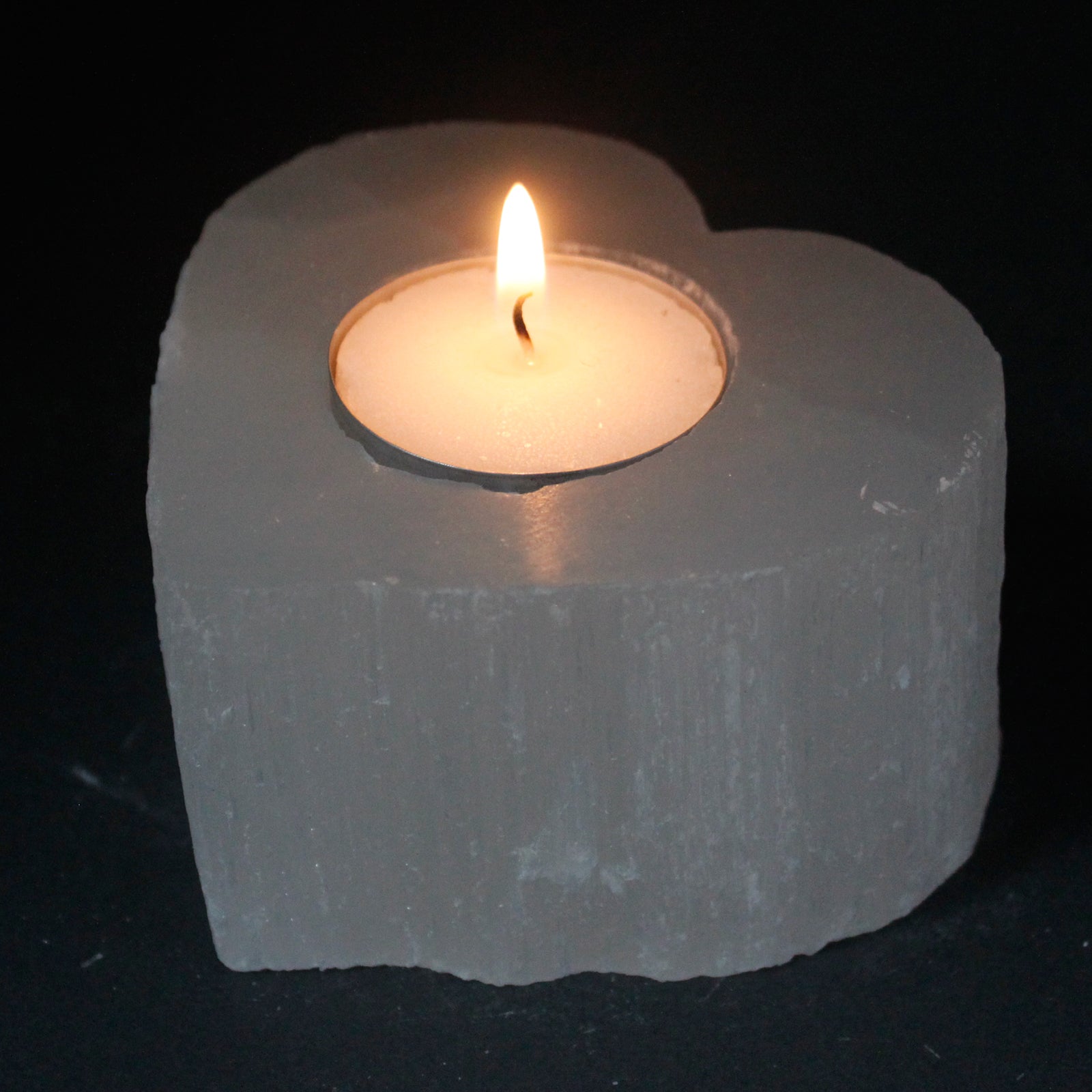 Candelabro_de_Selenita_forma_corazon_3