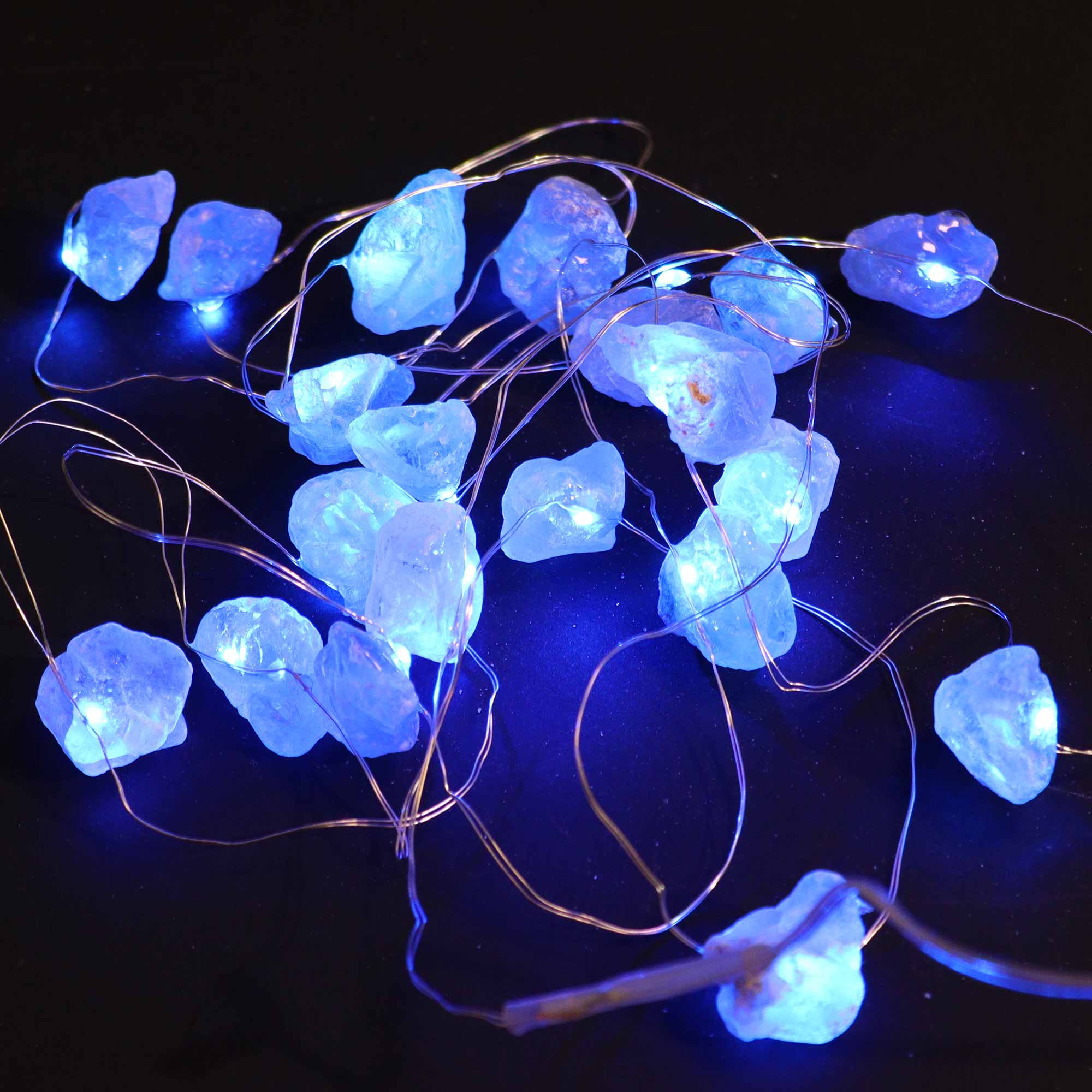 Luces Encantadas con Piedras de Celestita Natural