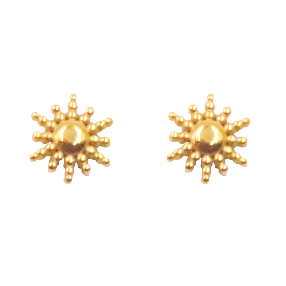 Pendientes pequeños dorados con forma de sol